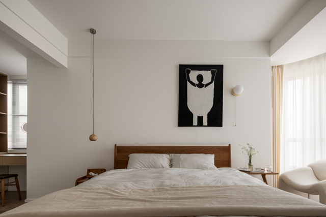 90后男主家中的精致场面:110㎡的家,全屋大白墙,却没有丝毫俗气播