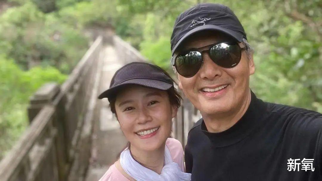 豪门|赌王二房女儿何超云和香港消防队员订婚了？