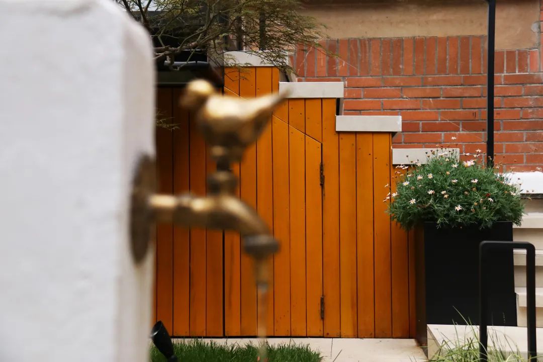 这个102㎡的家,不仅只有生活的一日三餐,还要有看得见的诗与远方!?