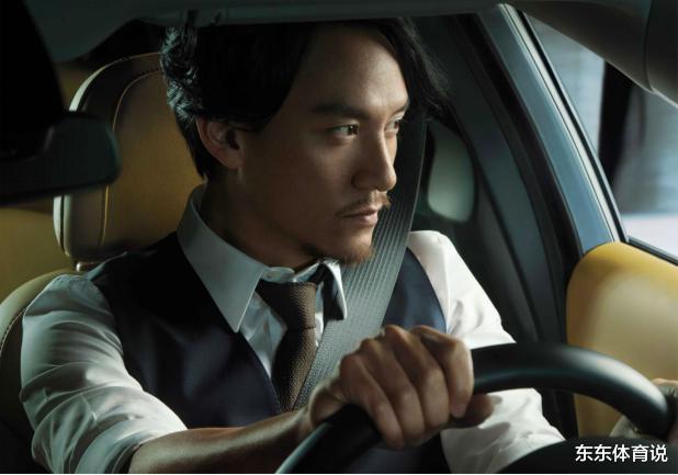 靳东|不适合就别尬演！不是谁都是古装男神，这6位男星古装一言难尽