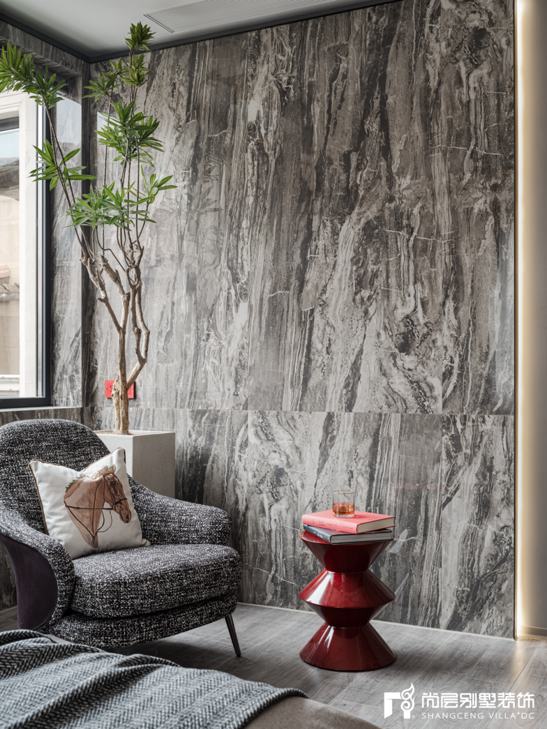 700m2现代美宅,包容了三代人不同的阅历与审美