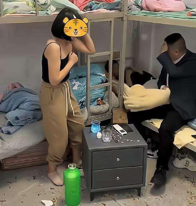宿舍|回顾：公司变“宿舍”，男女员工混住引尴尬，女同事害羞加厚帘子