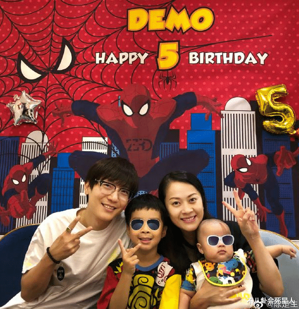 梁朝伟|41岁的陈楚生，终于低头了