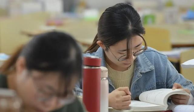 英语四六级|含金量较高的3类证书，大一新生有必要了解，趁早考下来有好处