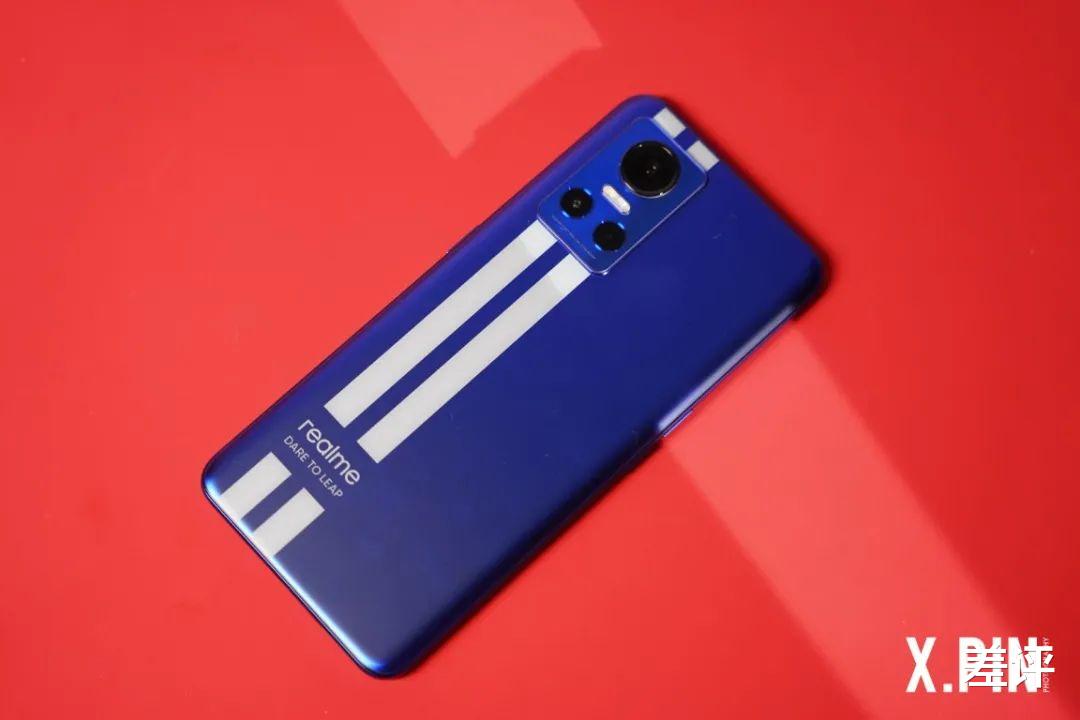 淘宝|150W充电、原神56帧、售价2599？这台电竞手机整了点狠东西