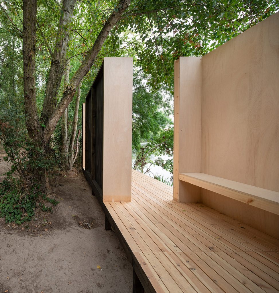 欧洲旅游|西班牙建筑节：“The Hiber Space”展馆上隆重亮相的木蜡油