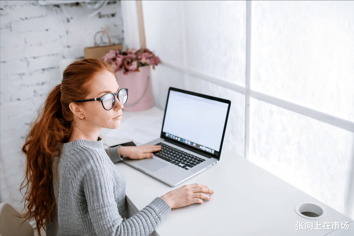 面试|人事主管嫌我面试时，给求职者大胆谈收入，给她工作造成了困扰