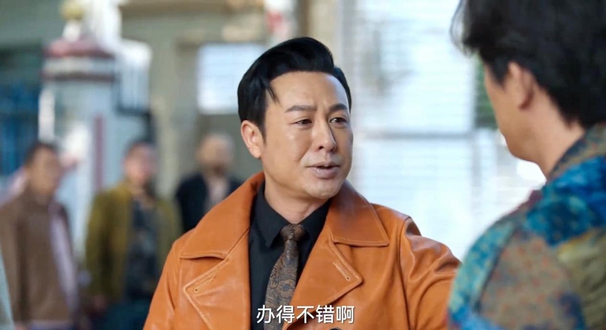 狂飙|明明同一人,演完《狂飙》再给黄渤作配,换个造型,却没认出来