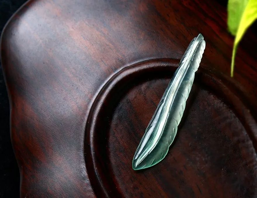 翡翠|翡翠到底能承受得住多少度的高温？