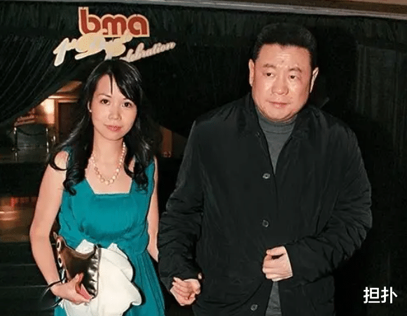 吕丽君|43岁吕丽君现身英国，与各国政要相聚，一起商讨世界环保大问题