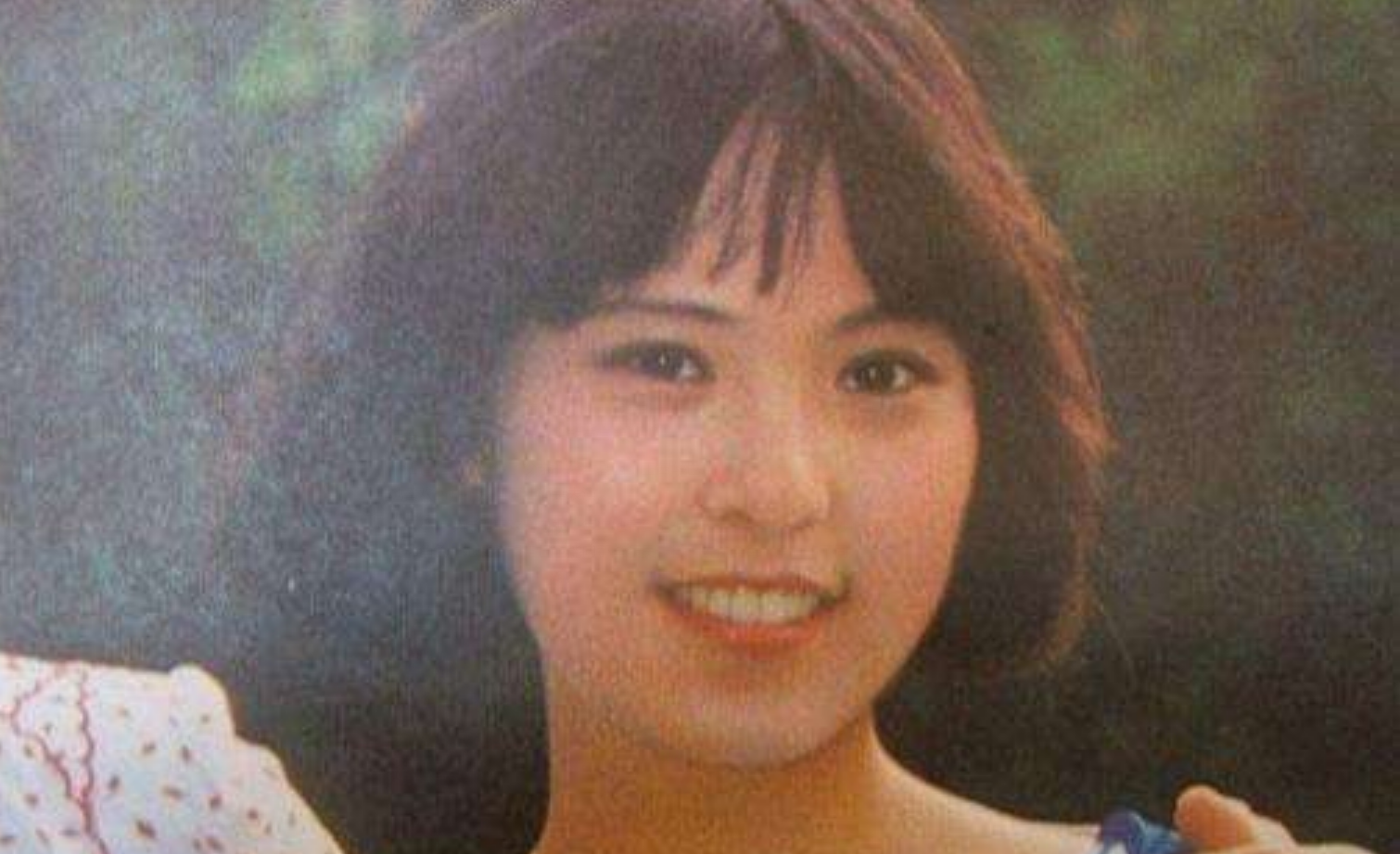 王茜华|王茜华：为拍戏流产、打美容针，41岁二婚嫁导演，43岁做高龄产妇