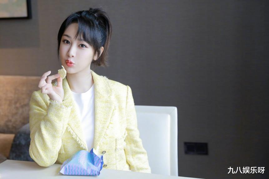 迪丽热巴|女艺人超话热度:90后小花领跑,赵丽颖、杨幂掉出前五