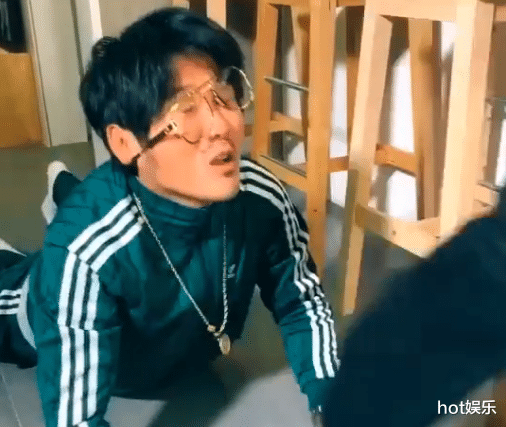 曹格|曹格老婆被曝已搬家，12岁女儿近照引担忧，昔日圆脸如今瘦脱相