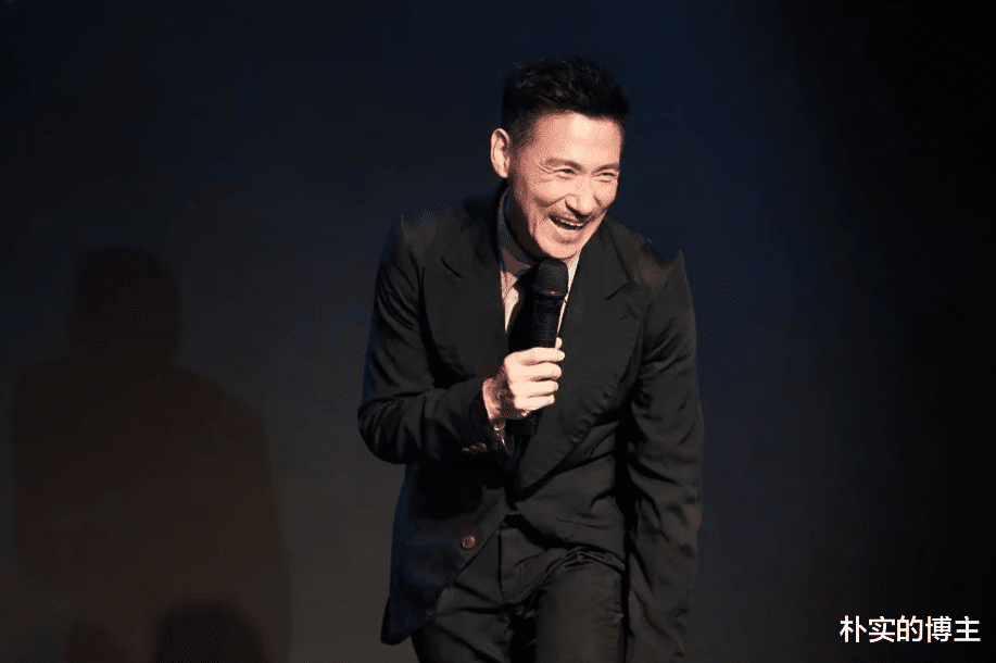 张学友|张家辉坦白和张学友的关系,还曾无奈查过族谱,他们是亲兄弟?