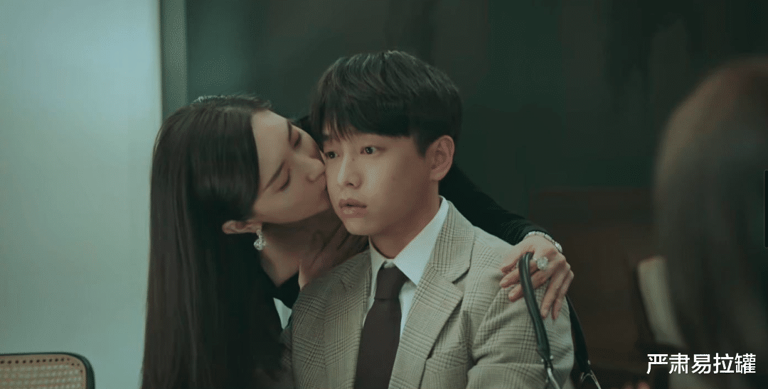 李嘉诚|恋情被锤，却谎称是他妈？