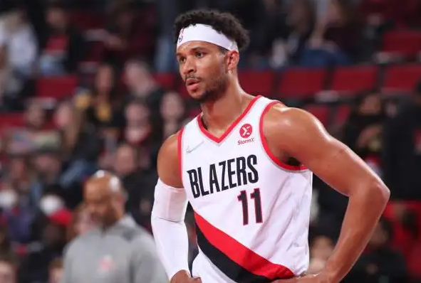 耳机|糊涂大王！这位NBA球员职业生涯一共丢了18个耳机...