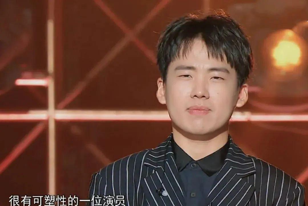 郭麒麟|郭麒麟的“清醒”,撕开了多少星二代的“遮羞布”?