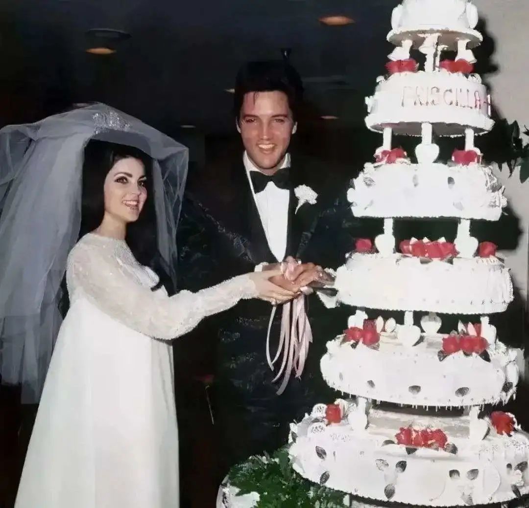 lisa|巨星猫王唯一女儿近照曝光：继承上亿遗产，怎么还活得落魄不堪…