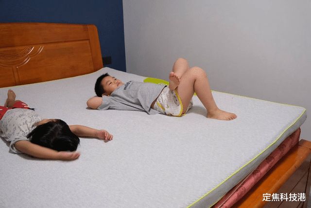 装在盒子里的床垫,8H小青柠无感慢回弹床垫体验有感