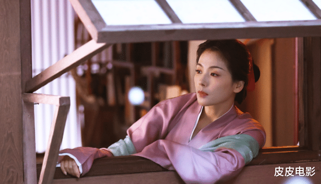 王子文|这15位女星，明明都见过大世面，可偏偏还是在大场面上翻车，拉垮