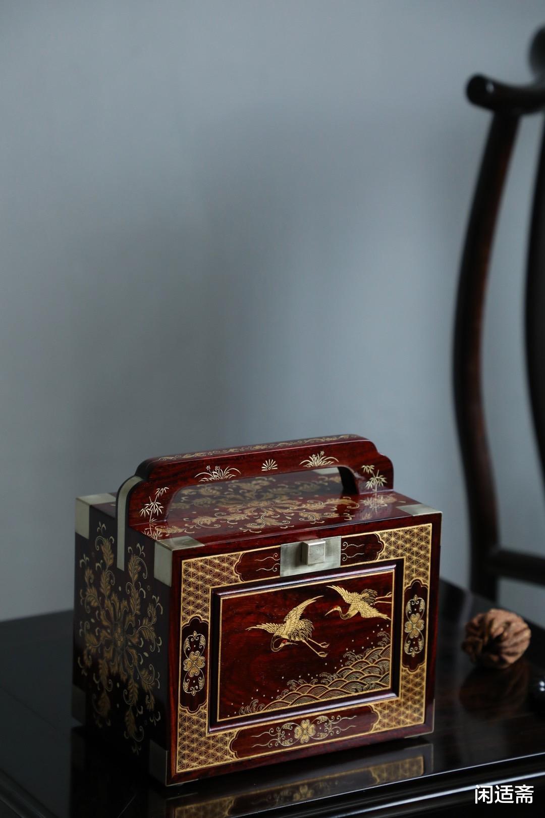 小叶紫檀|鹤品官高,小叶紫檀,描金手提箱