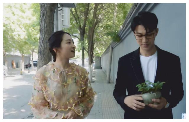 奇闻|“奇闻CP”感情状态遭猜疑，结婚安排成争议点，网友的态度分两种