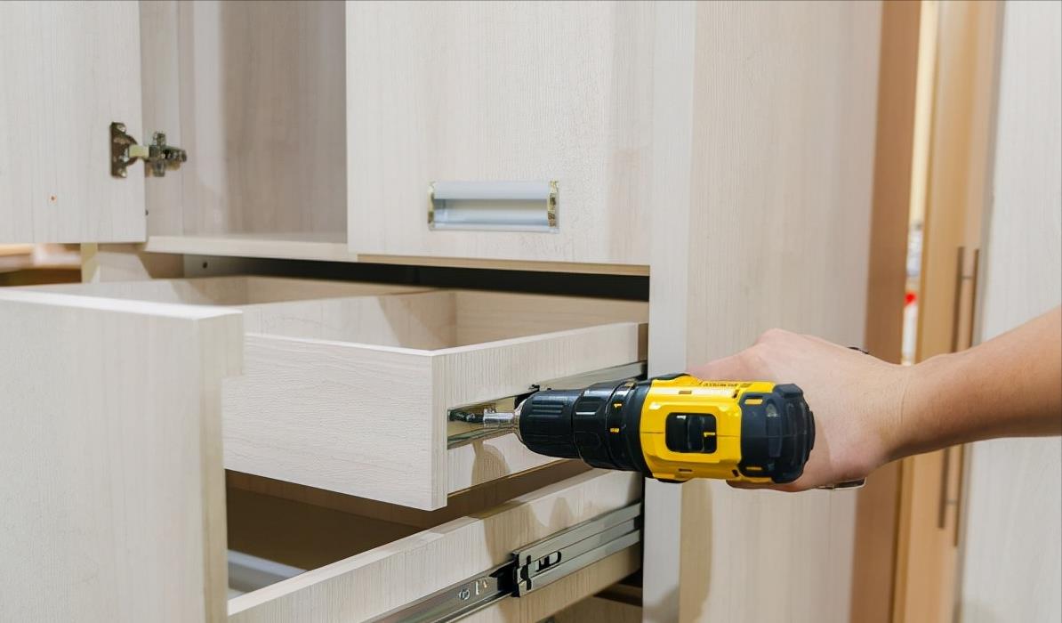 欧松板和颗粒板不能选错，要弄清楚2种板材，重点掌握4点区别