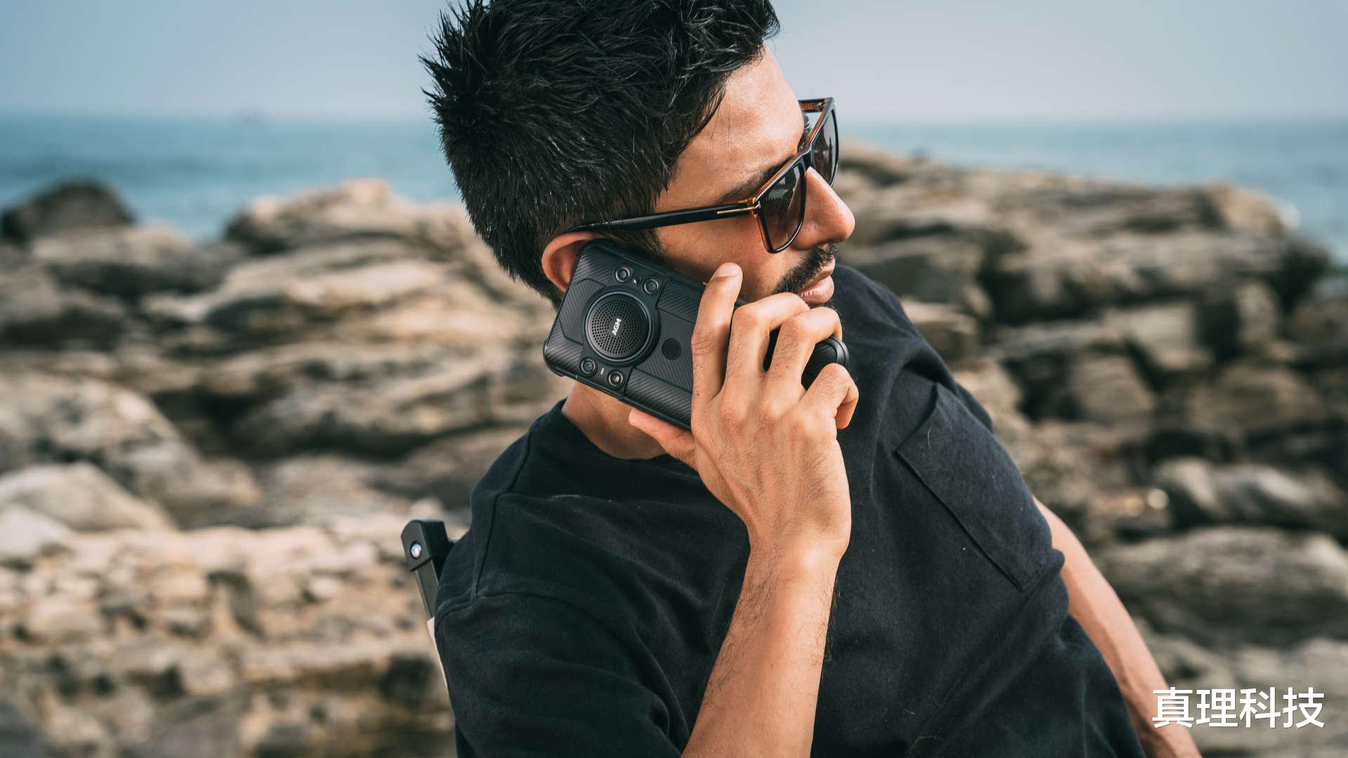 iPhone|三防手机玩“盲售”?退货还给礼物?AGM就等着被“薅羊毛”吧