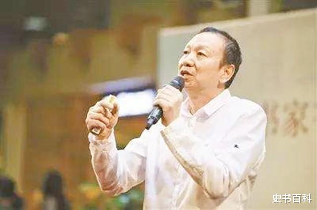 男子花一万买一本破书,卖500万没卖掉,拍卖会拍出2600万天价