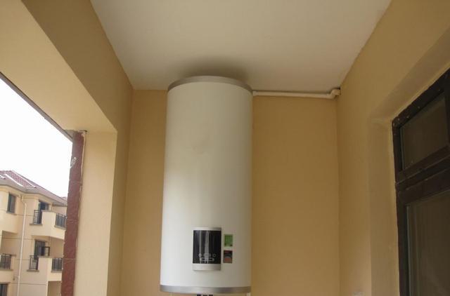 夏季太阳能热水器管总出问题,一通热水就变形,我总结了2大原因