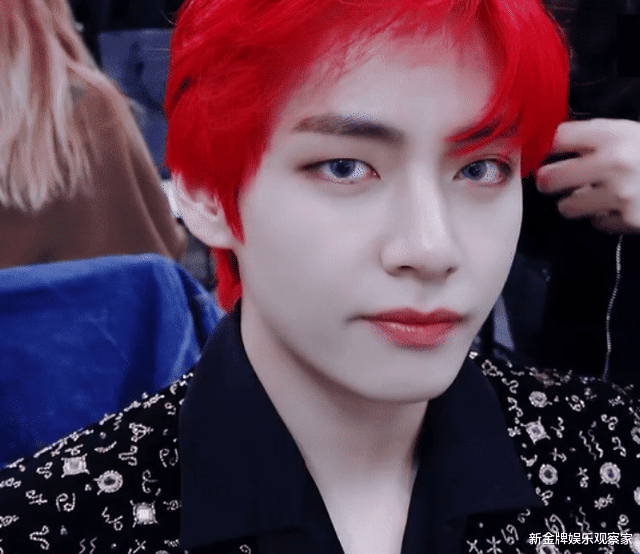 权志龙|韩国娱记爆料：权志龙出国时被Jennie甩，金泰亨疑晒旧照diss他？