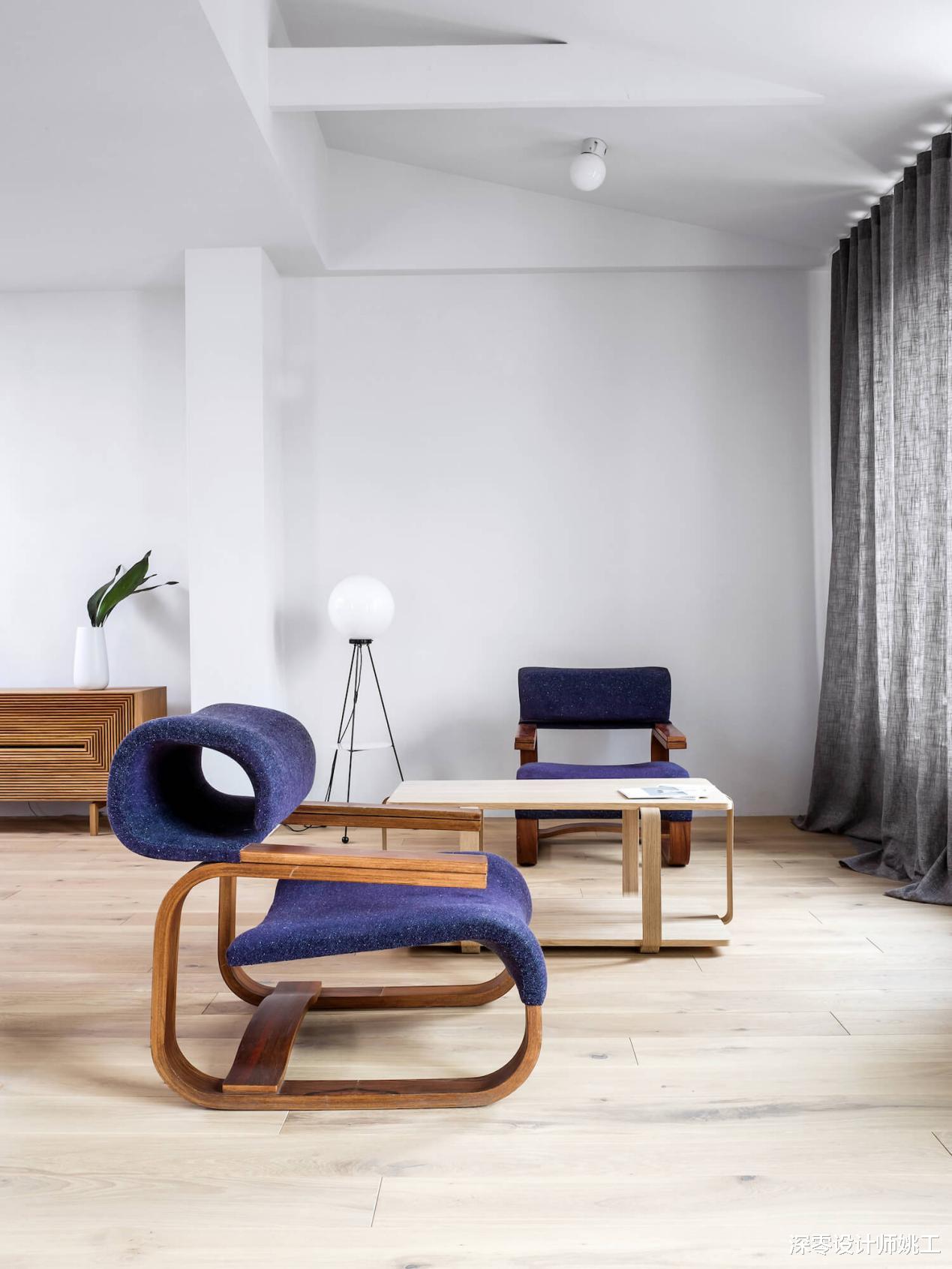 这才是真正的简约,135㎡全屋刷白不单调,铺木质地板更添温馨感