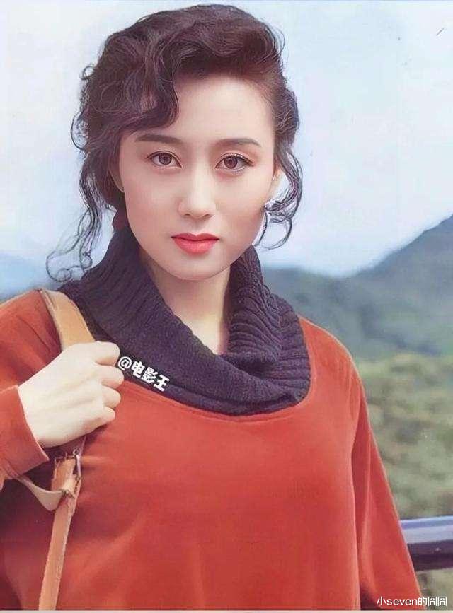李连杰|李连杰被曝定居欧洲,本人年轻不少,女儿们却没有继承母亲的美貌