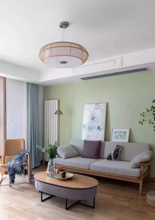 简中式风,古色古香的原木与清新淡雅的绿色搭配,效果别具一格