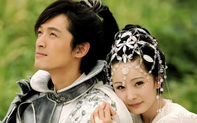 关晓彤|《爱的二八定律》36岁杨幂状态差?网友吐槽比《仙剑三》差远了