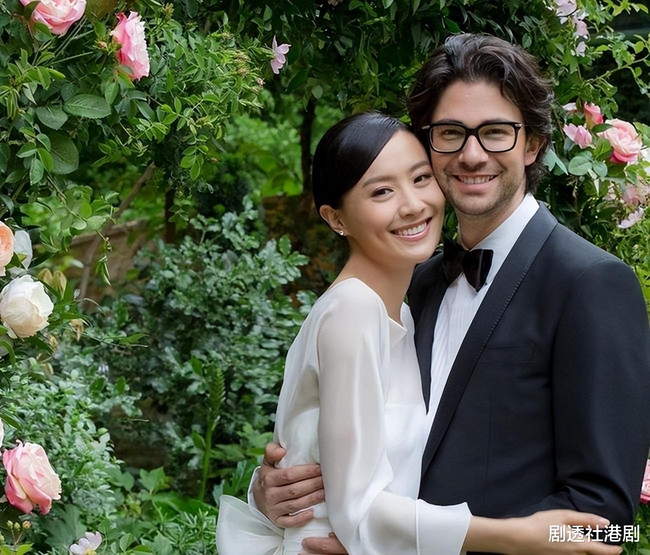 TVB|十年前经典剧重播!TVB前当家花旦失婚离巢,不老型男片场气到连环爆粗