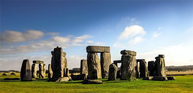海底深处的3个神秘古城,来自7000年前的遗迹,隐藏了什么秘密?