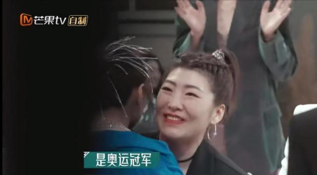 姐姐|《浪姐3》社交名场面来了，没想到最会social的是她