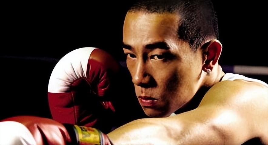 陈小春|陈小春：用尽全力找不回被3000元卖掉的弟弟