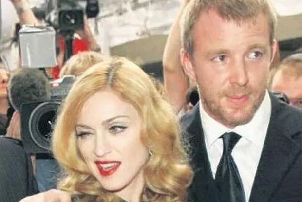 麦当娜|63岁麦当娜和28岁男友分手！麦姐16次感情史，15次年下恋……