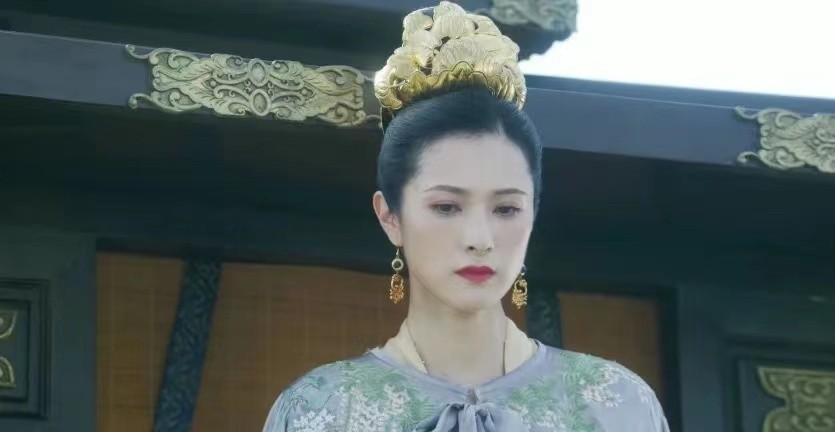 隋俊波|“郝冬梅”隋俊波大变样!皮肤白皙似少女,42岁美出新高度