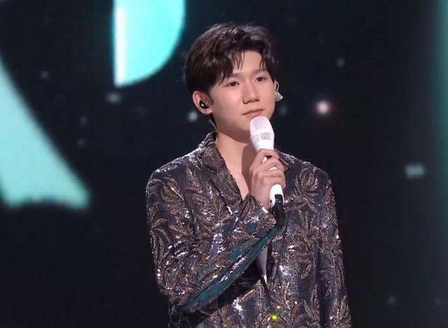 护肤 芒果跨年暴露明星真容:杨紫宋茜苹果肌抢镜,王源王一博脸圆发福