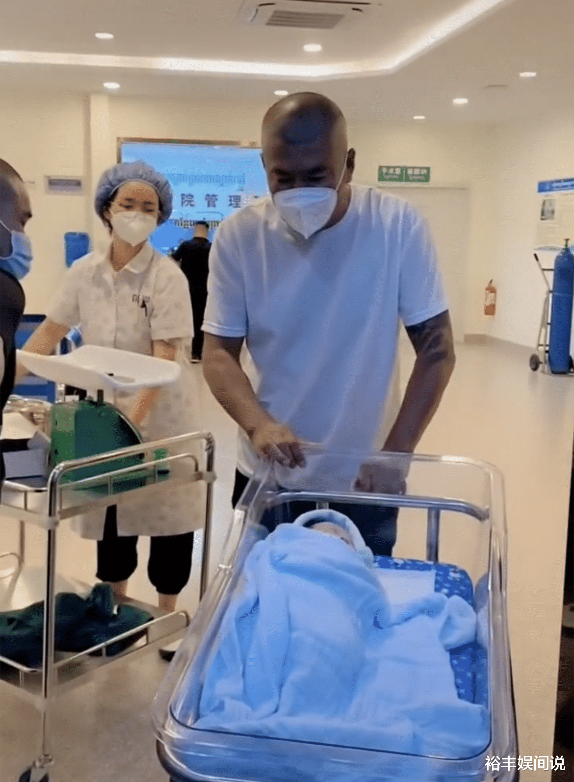 赵本六|恭喜!56岁网红赵本六喜得贵子,曾因生吃活鸡、生吃肉遭网络封杀