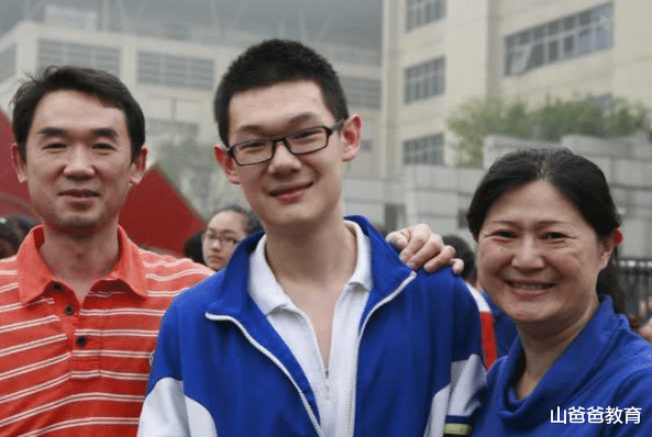 国足|中国男足输越南引热议，网友提议将足球纳入高考，官方给出了回应