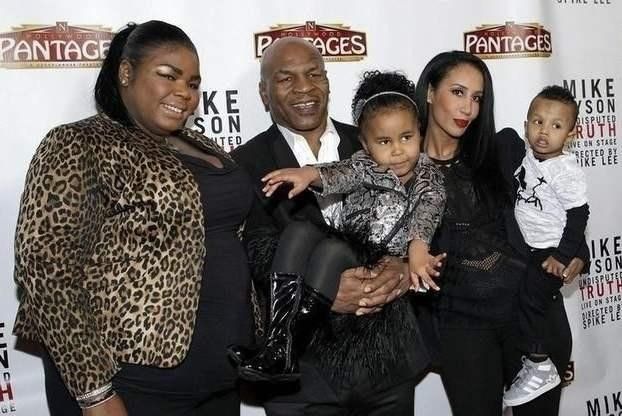 护士|泰森的大女儿：身高1.8米，为爱减肥100多斤，母亲是没名分的护士