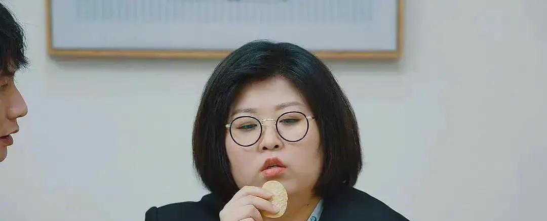 破事精英|7.1分《破事精英》：最好的职场喜剧，解压、治愈，职场社畜必看