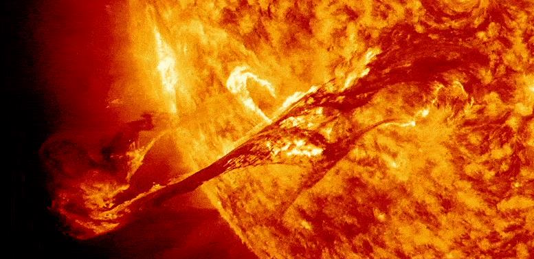 地球出现四五十度高温!太阳2周内“喷火”36次,它们有关系吗?