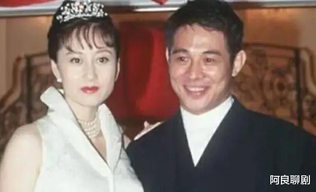 李连杰|李连杰大女儿李思：看着母亲住了10年的地下室，33岁仍不考虑结婚