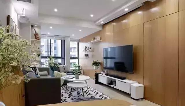 58㎡高层独单改两居,客厅阳台装隐形床直接变成开放式卧室!