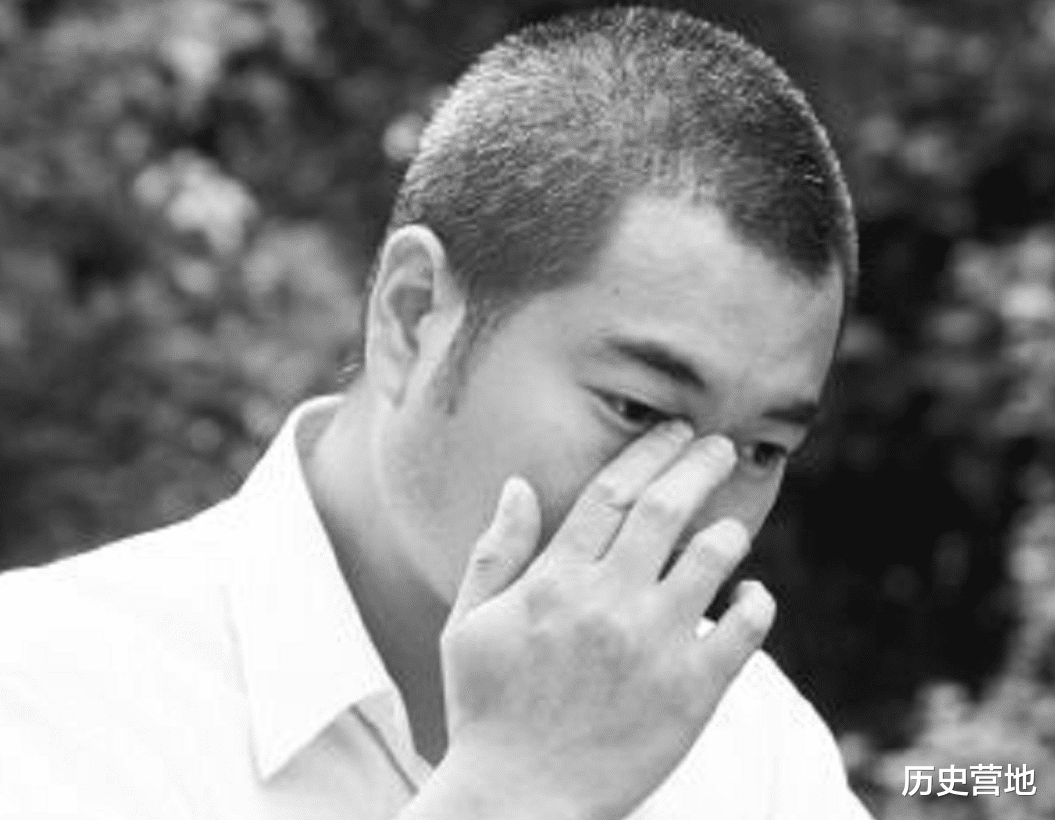 汶川抗震救灾英雄居然是逃犯,主动到警局自首,后来被判了多久?